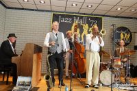 07-louis-armstrong-clebration-band